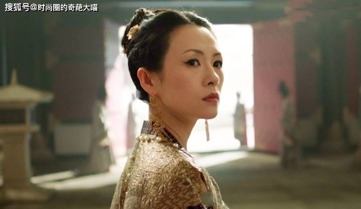 章子怡复出新剧造型真隆重,换了近30套造型