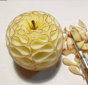 原创
开心一刻:闺女让我给她扎小辫,手残的我给她扎的像个刺猬!