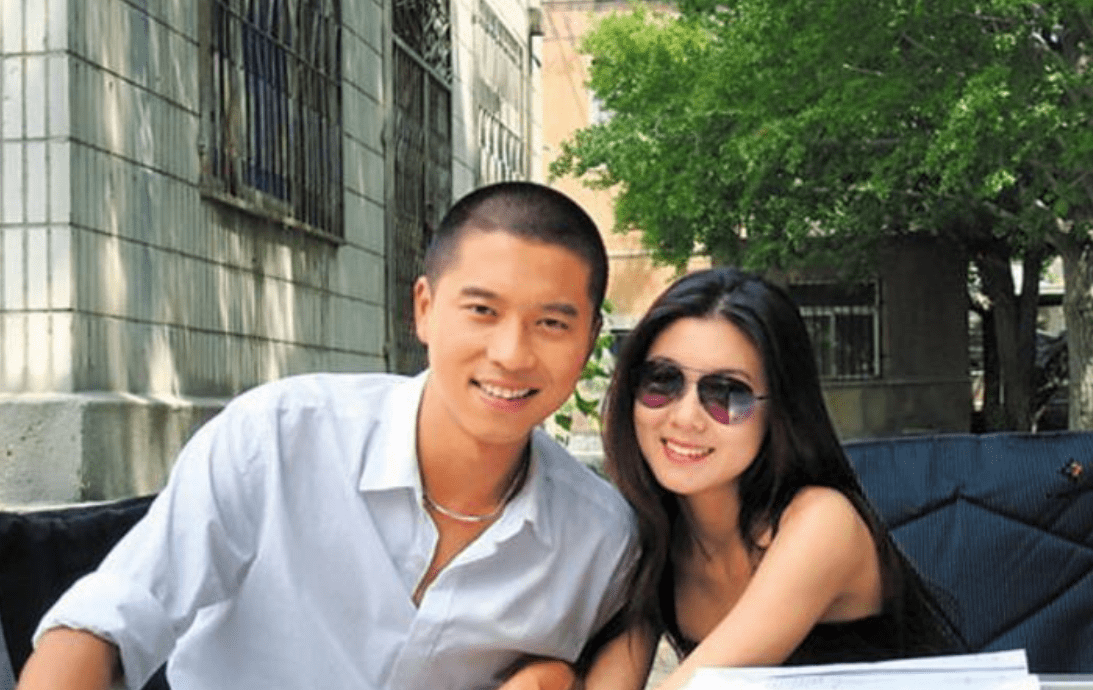 李小萌:16岁就获金鸡奖提名,与初恋男友结婚,被称最干净女星