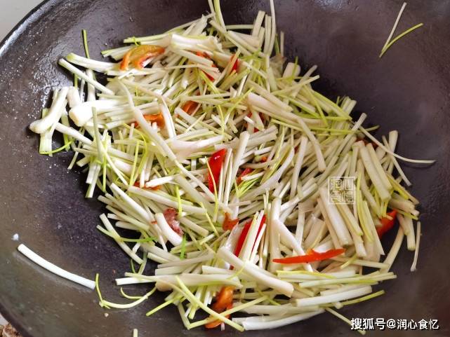 江西米粉怎么炒好吃又简单 01732881609240ee904c148b85ce3ed2.jpeg