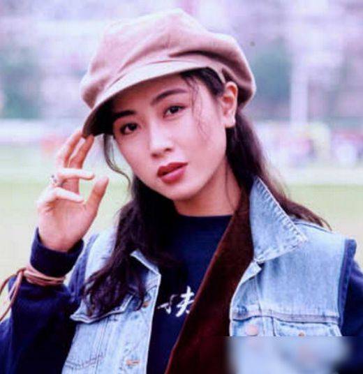 年轻时颜值不输黎姿，被称最美“古装美女”，