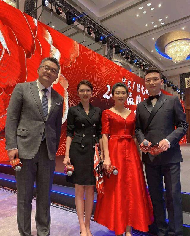 离开《黄金100秒》之后的美女主持龙洋,又持了哪些节目?