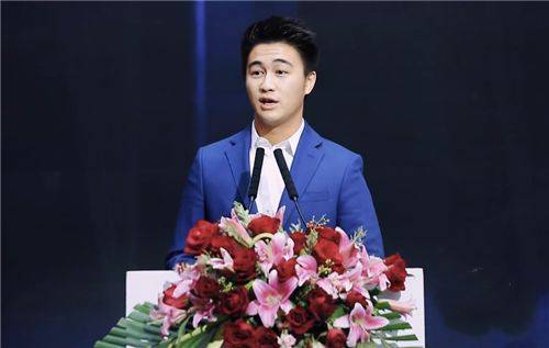 佛珠排行_文玩圈里最受欢迎的7种木质手串,你拥有了几种