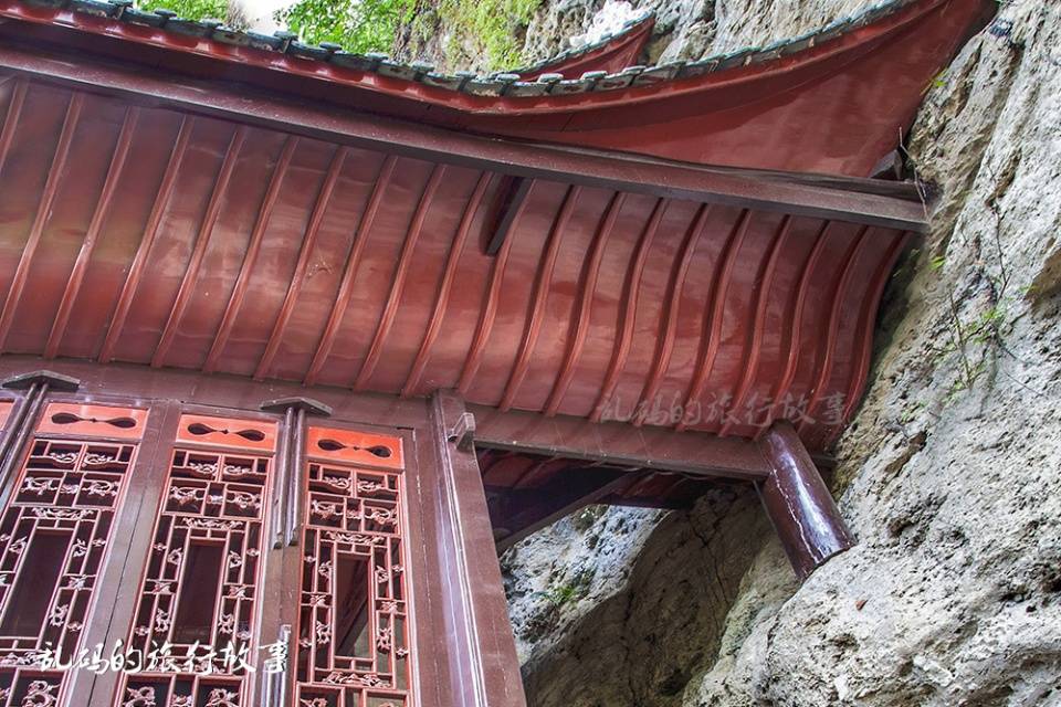 贵州最大古建筑群 中国古代三大空中建筑之一 被誉为“南方悬空寺”