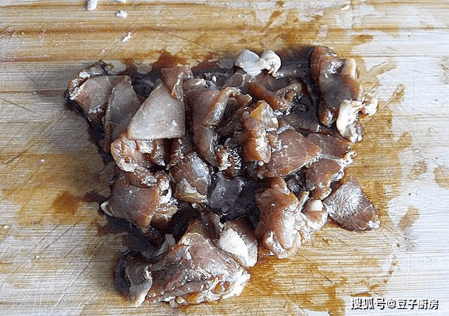 猪肉和它一起炒,寒冬最该吃,祛寒暖胃消食杀菌,早吃早受益