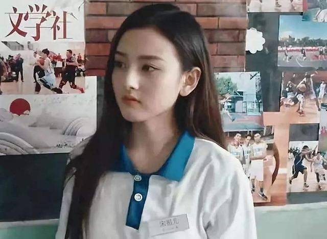 女明星穿校服,郑爽刘亦菲最清纯,最后一位才是妥妥的