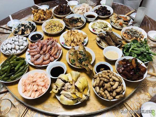 过年待客菜谱的10个菜都有哪些 (过年待客菜谱10个菜)