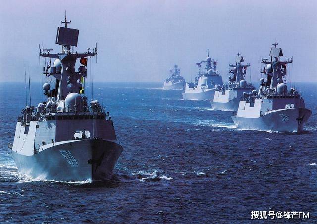 中国海军新型舰艇集群