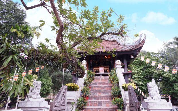 原创这座神奇寺庙竟然建在一根柱子上像莲花绽放求子灵验