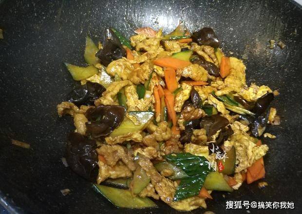 教你醋溜木须肉的家常做法,口感鲜嫩,醋香浓郁,特别下饭