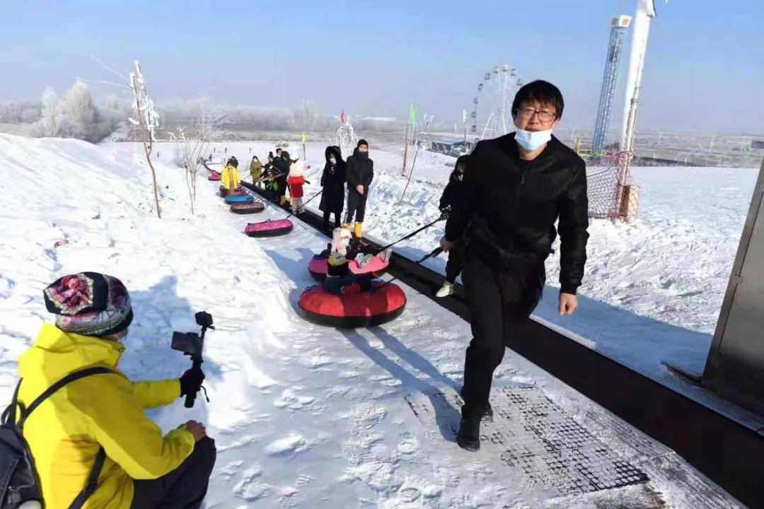 打卡昌吉 奇台县南湖欢乐谷滑雪场邀你来打卡!体验"速度与激情"