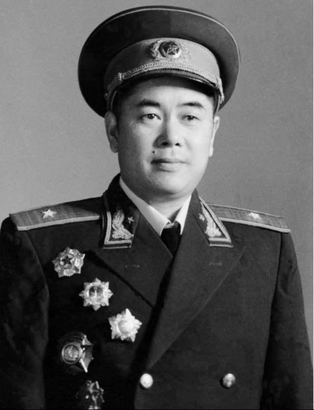 淘得一本旧书,再现三位将军情