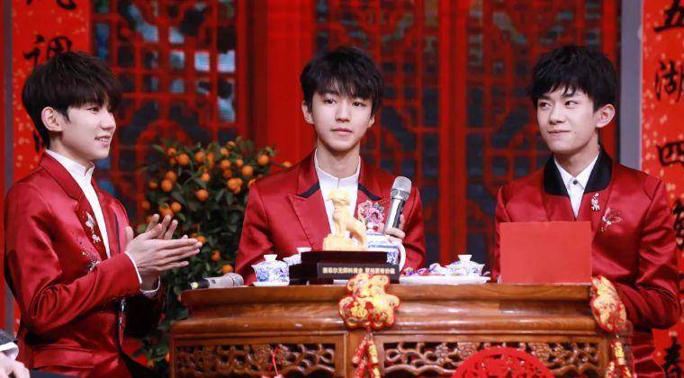 tfboys2021央视春晚照片,2021央视春晚 2021六上春晚,tfboys回忆杀,你最记得哪一年?