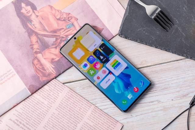 vivox60真机图片,vivox60外观图片 真机上手!vivo x60 pro 就连配色也让人直呼高级