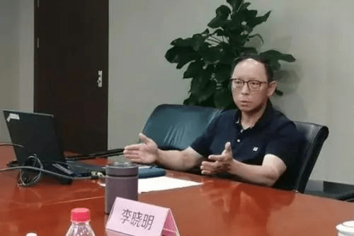 原创云南首富"诞生记":坐拥580亿,在比亚迪,三星,松下背后赚钱