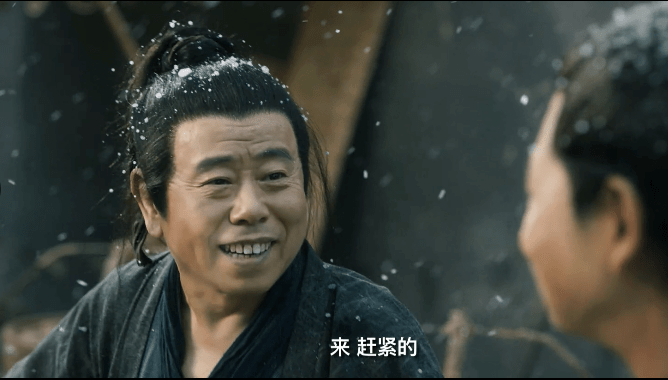 原创消费情怀64岁潘长江再演武大郎新版潘金莲性感吸睛