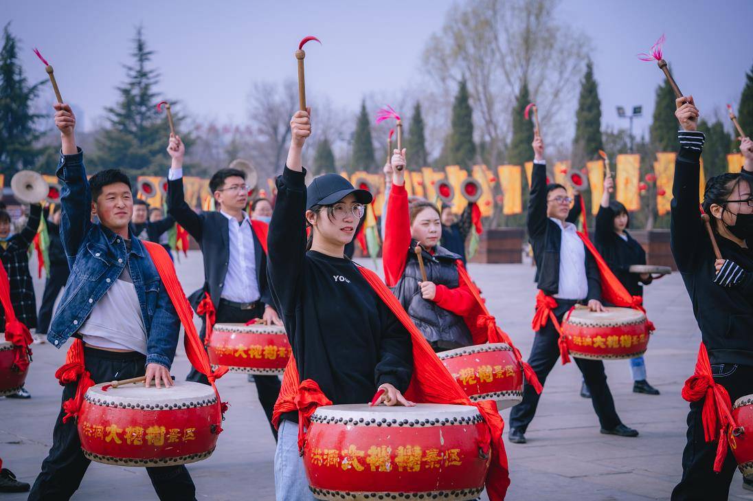 大槐树下鼓声雷 威风锣鼓震天威|洪洞大槐树寻根祭祖园景区威风锣鼓