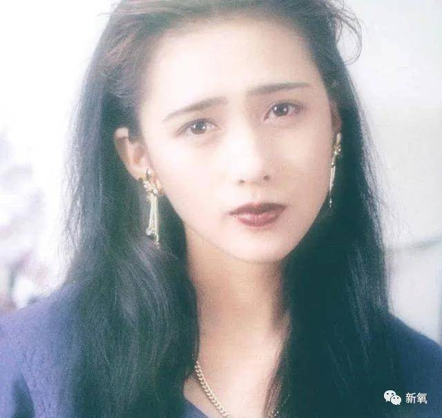 修补>饱满 它在医学上叫做"偏颌",是一种超出正常左右脸不对称,已经对