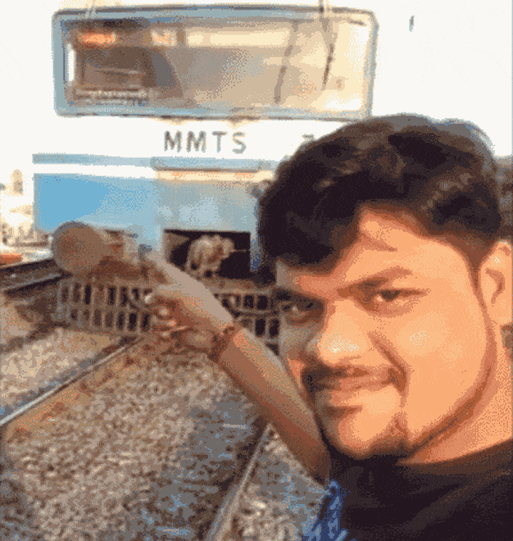 印度人自拍,帅不帅根本不重要,重要的是没人敢跟他们一起自拍