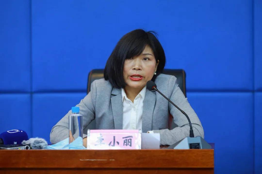 哈尔滨新区管委会党工委委员 李小丽