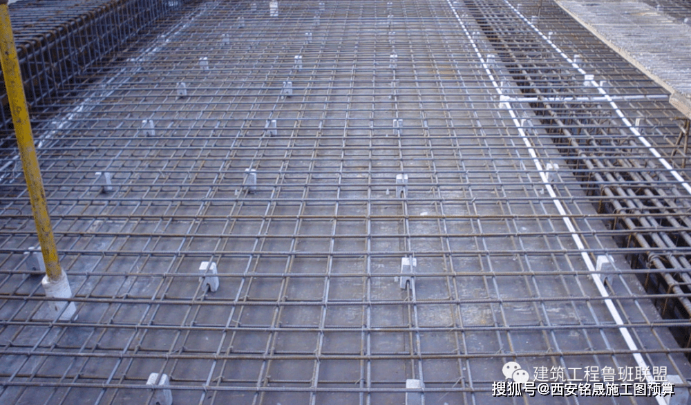 二 钢筋保护层做法 1 砂浆垫块 为保证楼板面筋保护层的控制,除采用