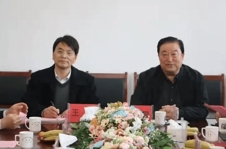 徐州枣庄市人大来滕州市善国中学考察纪实