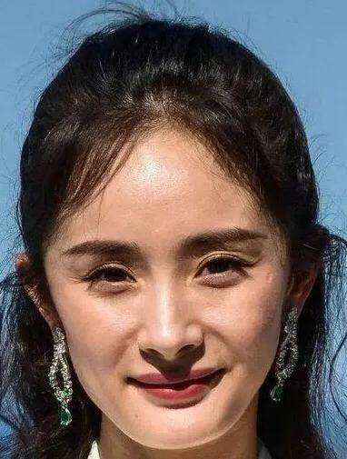 女明星关掉"滤镜和美颜",最真实素颜状态是什么样的?