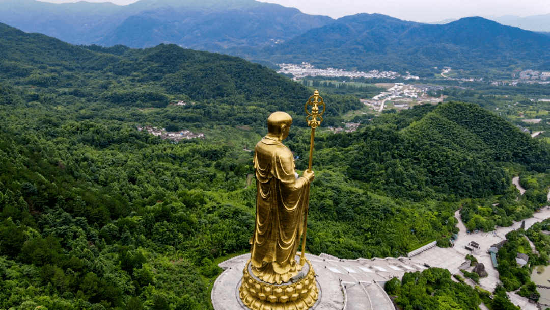 愿心所至,生命家园,净土禅林,极乐莲邦:九华山大愿陵园