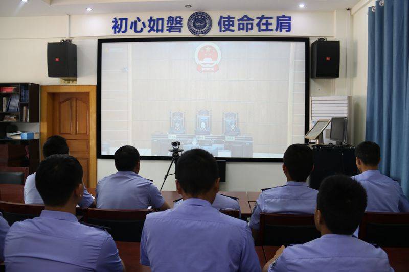 云南泸水:借力法院庭审 增强执法能力素质