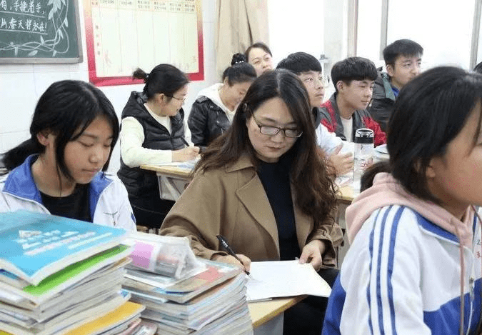滕州市优秀课例展评滕州至善中学教师风采