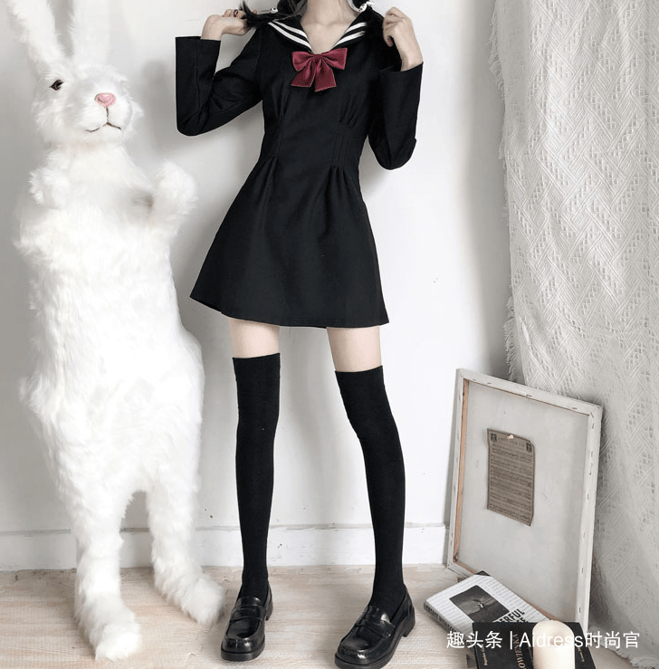 对jk少女来说20cm和30cm以及过膝袜穿多少长度的jk袜最显