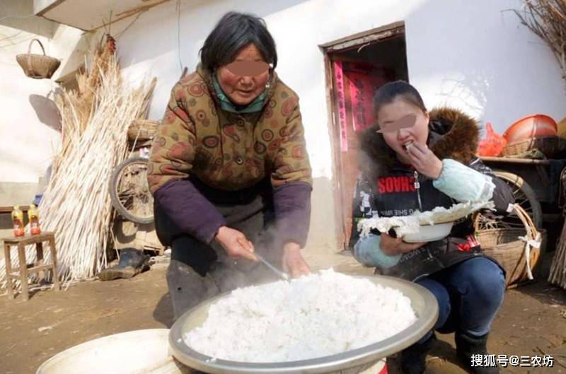 原创农村"怄气"的婆与媳,不让老人同住,不帮子女带娃,你支持谁?