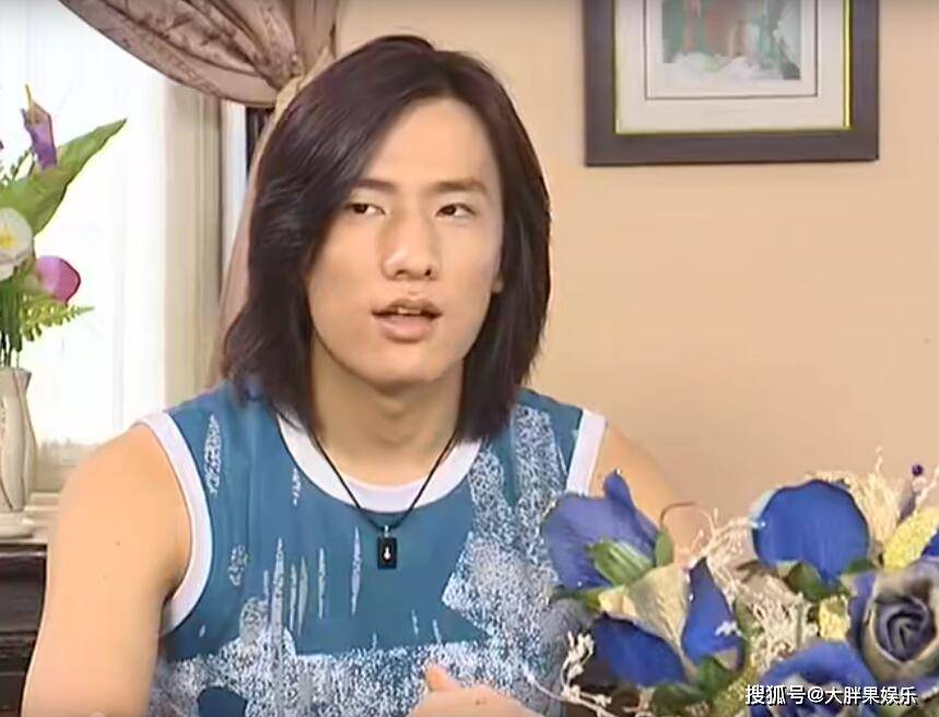 原创红苹果乐园播出18年男主演全员颜值崩盘女主演还个个坚挺