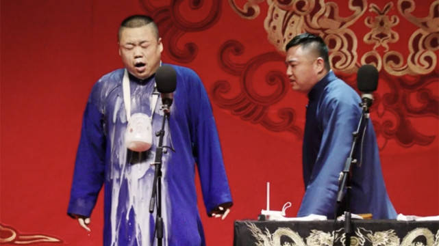 德云社李九重真敬业,别人忙着给师娘过生日,他却忙着给学员补卡