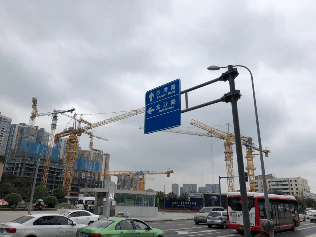 成都沙湾老会展变身"世纪空间",摩天双子塔高243米
