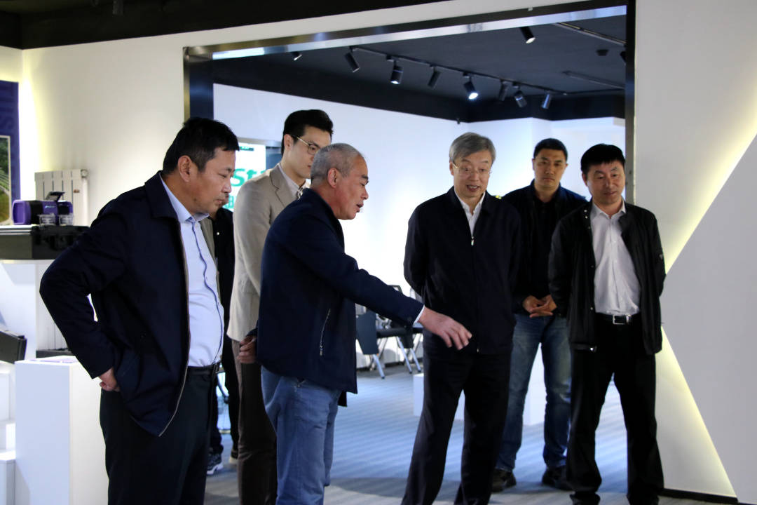 辽宁省阜新市海州区委书记李志军一行到访启迪之星延庆考察调研