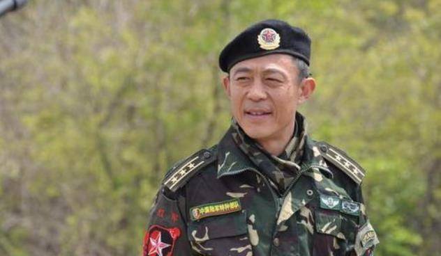 原创他演特种兵成名,曾一年拍摄350集电视剧,53岁三婚却仍膝下无子