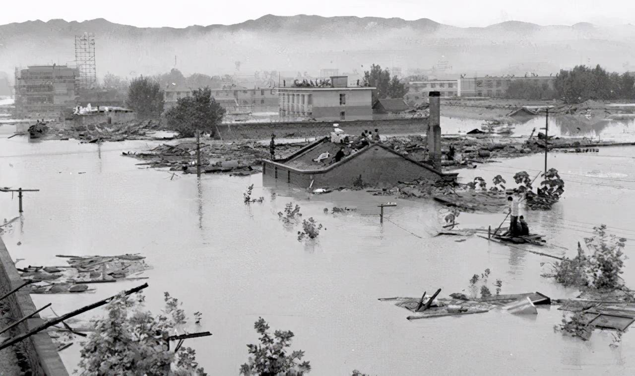 文史| 明代关中大地震中的陕西文物_华县