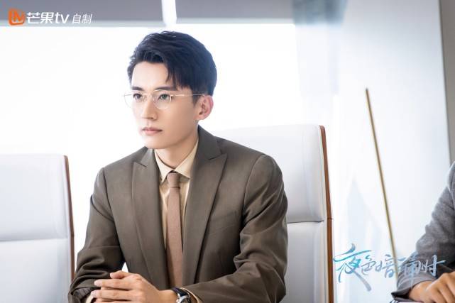 芒果tv《夜色暗涌时》杀青,张予曦刘学义演绎"近在咫尺"的半糖爱情