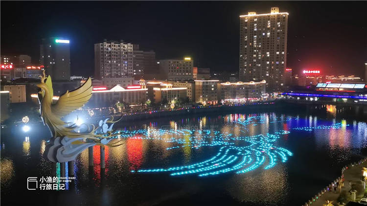 陕西秦岭小县城,夜景太美了!有184米的喷泉,还有漫天星光瀑布