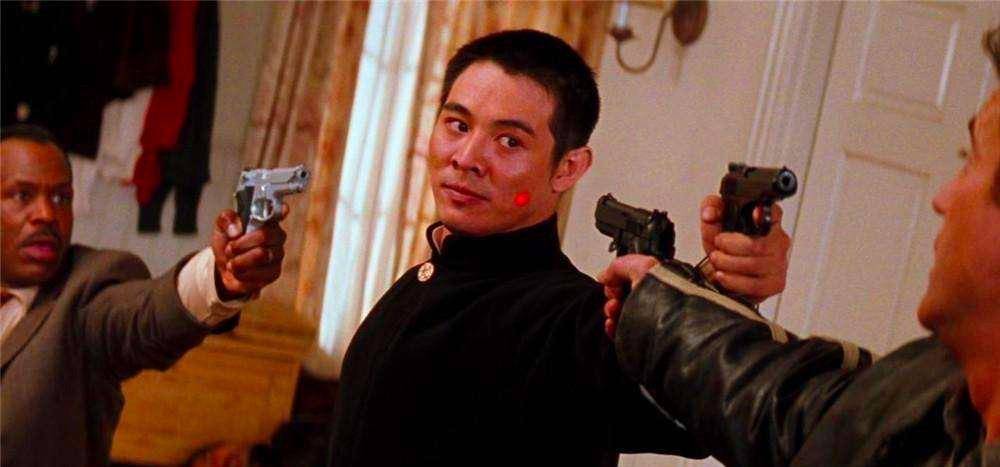 原创两岁丧父,11岁夺武术冠军,16岁出道,李连杰从影40年回顾