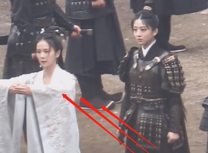 原创《长安如故》周生辰造型王爷范十足,细看白鹿:"时宜"本人了