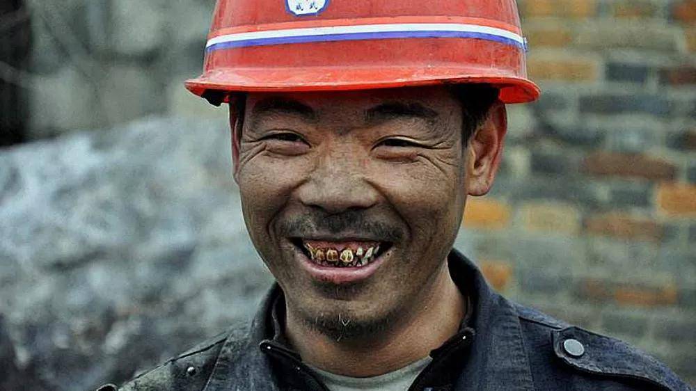 工地招工300一天和月薪9000?看看农民工怎么说