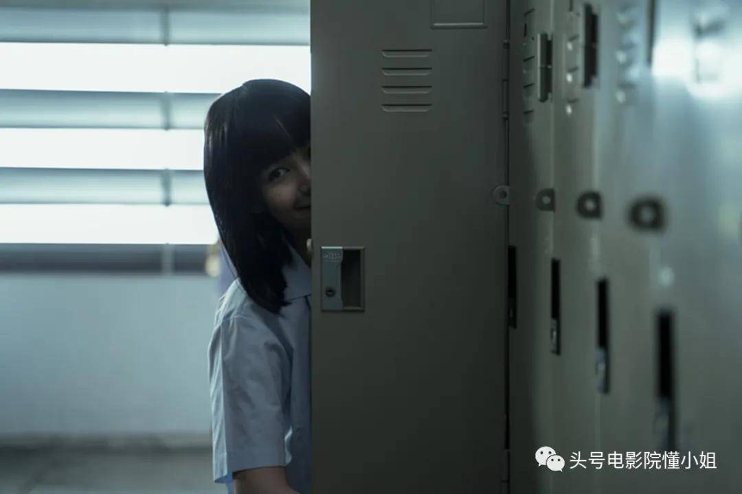 《禁忌女孩》影评:8.5分R级暗黑剧!校园恶女回归,一口气放出8集,全是真实事件改编