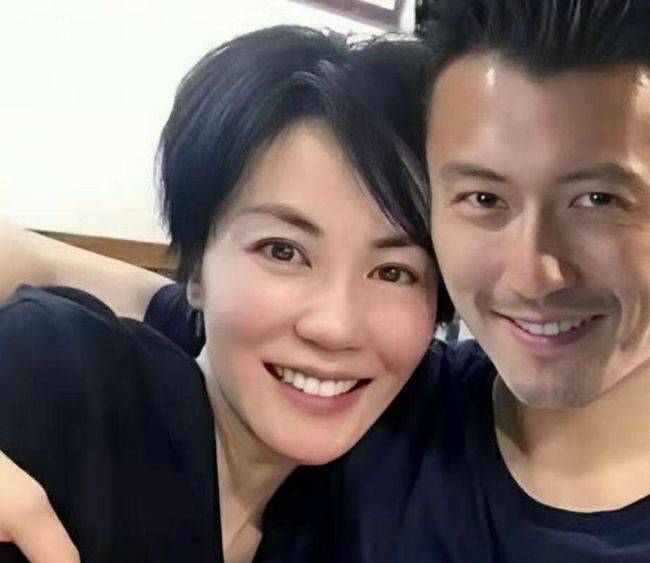 原创谢霆锋和王菲已经复合6年了为什么还不结婚可能跟谢贤有关