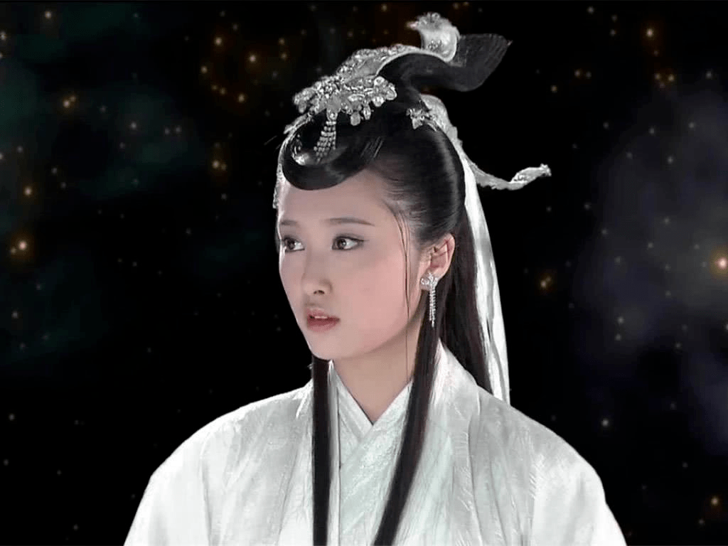 同样退圈的还有嫦娥,扮演者李欣汝,从《丑女无敌》的女主林无敌到仙女