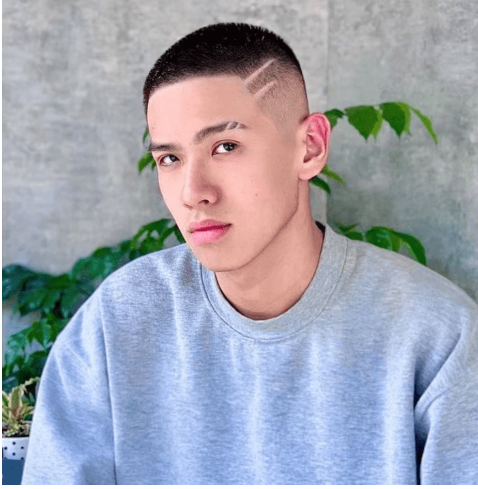 子弹头子弹头是一款很有特色的男士发型,把周边全都推短,在头顶形成一