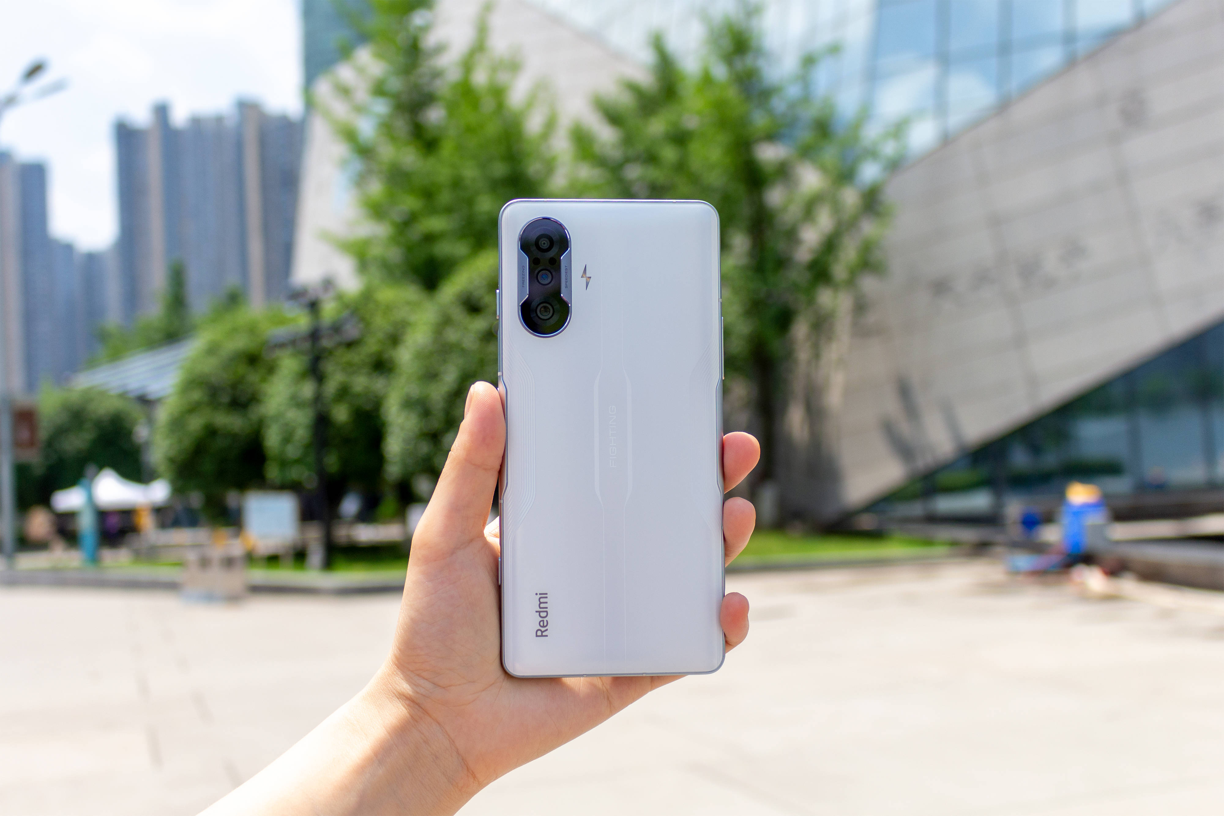 红米k40游戏版增强了个寂寞?体验20天后我明白了它的用意_redmi