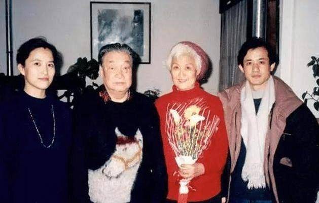 95岁老艺术家黄宗英去世!一生经历4段婚姻,晚年还在追求爱情