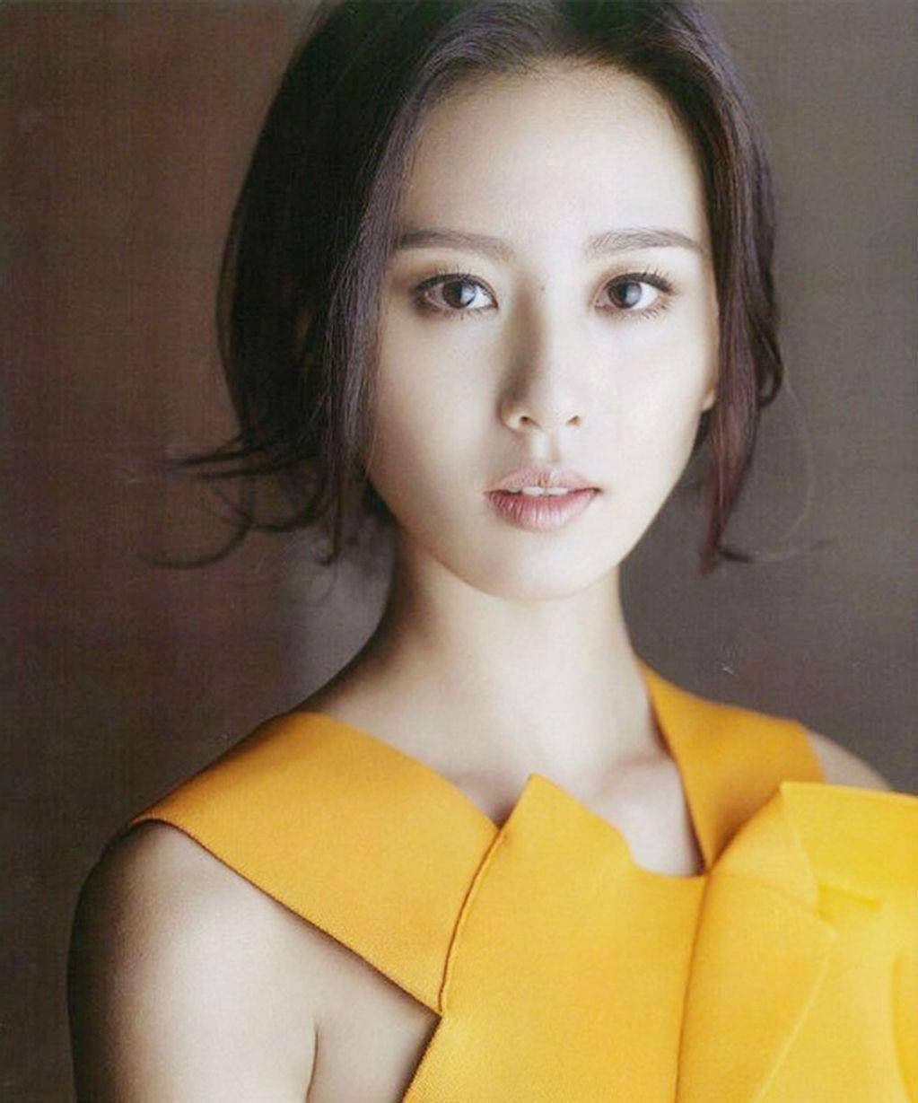 刘诗诗写真照片:清新素雅,美丽大方,女神无疑